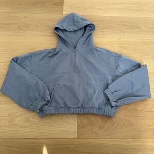 Alo purple cropped stadium half zip hoodie-M